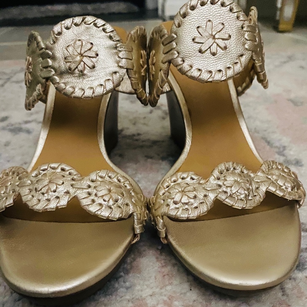 COPY - Jack Rogers Luccia Wedges size 9